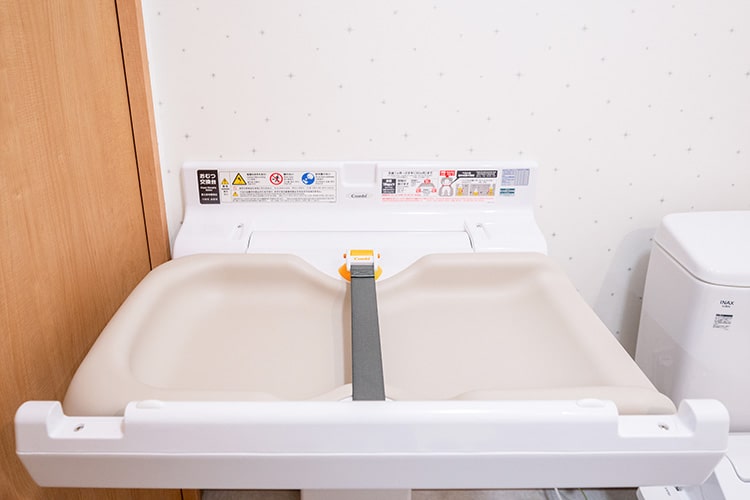 おむつ交換台